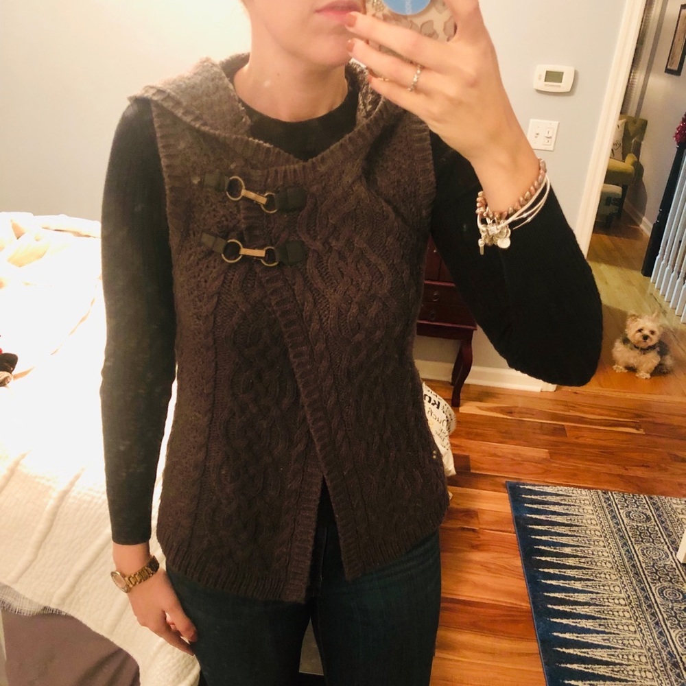 Sleeveless Cardigan - Size M